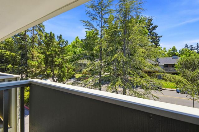 2315 Sharon Road, Menlo Park, CA 94025