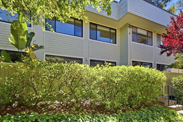 2315 Sharon Road, Menlo Park, CA 94025