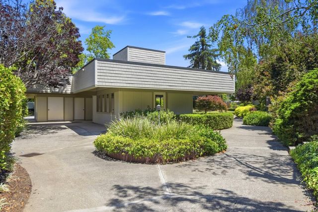 2315 Sharon Road, Menlo Park, CA 94025