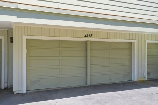 2315 Sharon Road, Menlo Park, CA 94025