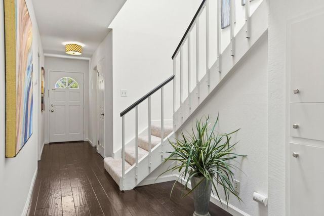 2315 Sharon Road, Menlo Park, CA 94025
