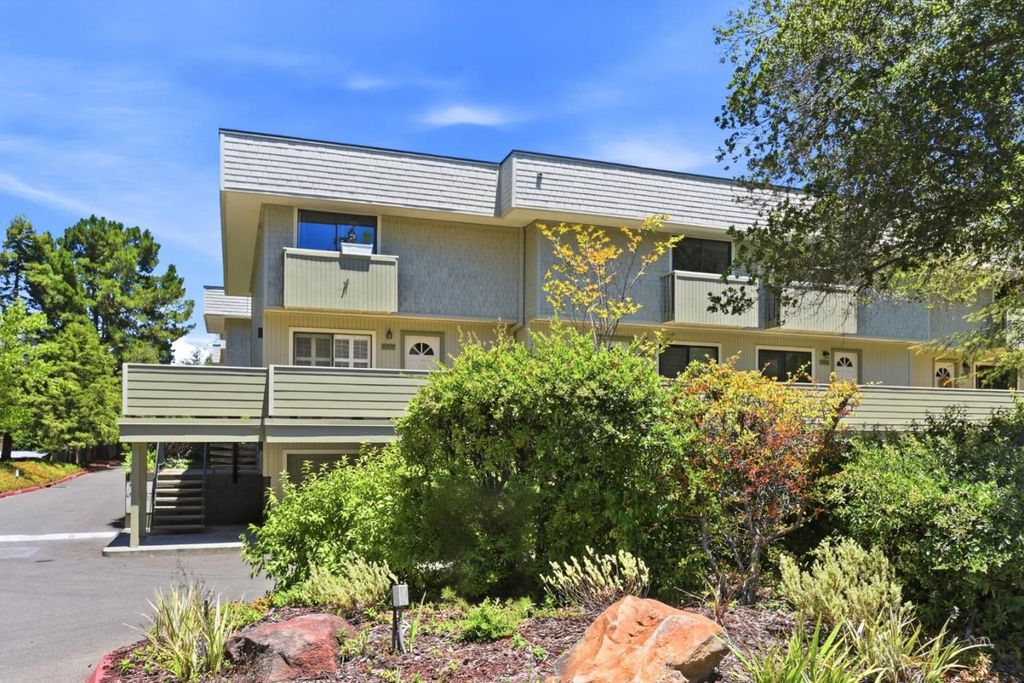 2315 Sharon Road, Menlo Park, CA 94025
