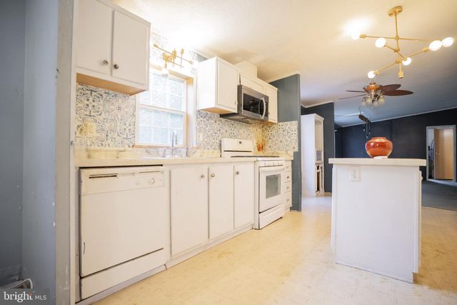 51 ELMER ST, Franklinville, NJ 08322