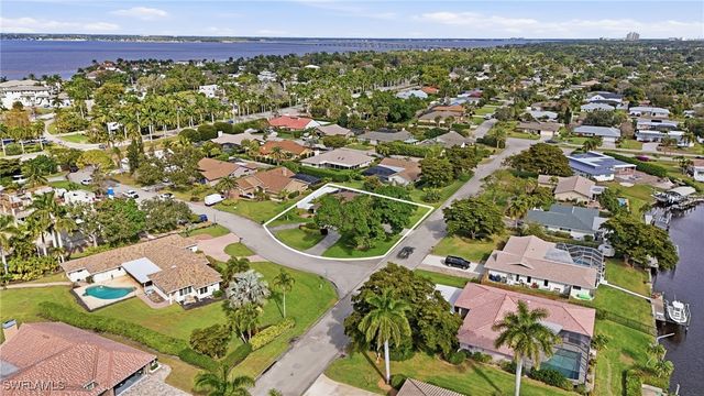 1235 Westfield DR, Fort Myers, FL 33919