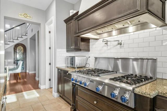 13303 Greenstone Court, San Diego, CA 92131