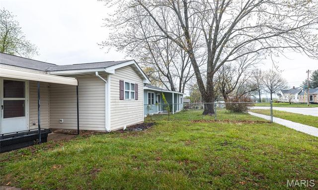 721 E 12th Street, Rolla, MO 65401