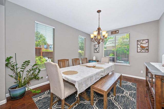 1685 Halverson Ct, Folsom, CA 95630