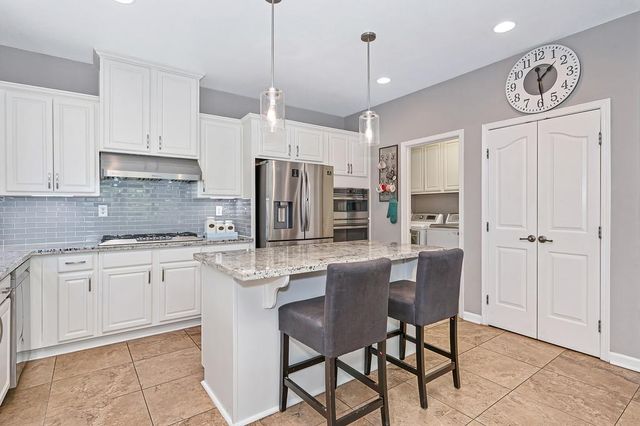 1685 Halverson Ct, Folsom, CA 95630
