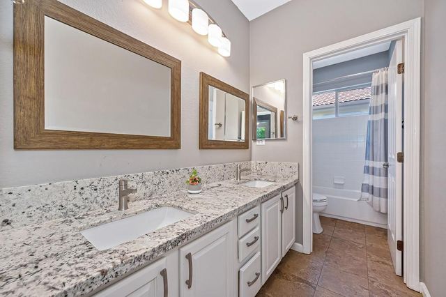 1685 Halverson Ct, Folsom, CA 95630