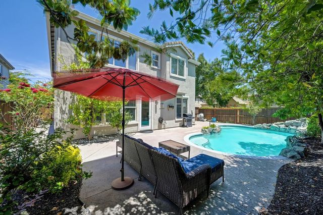 1685 Halverson Ct, Folsom, CA 95630
