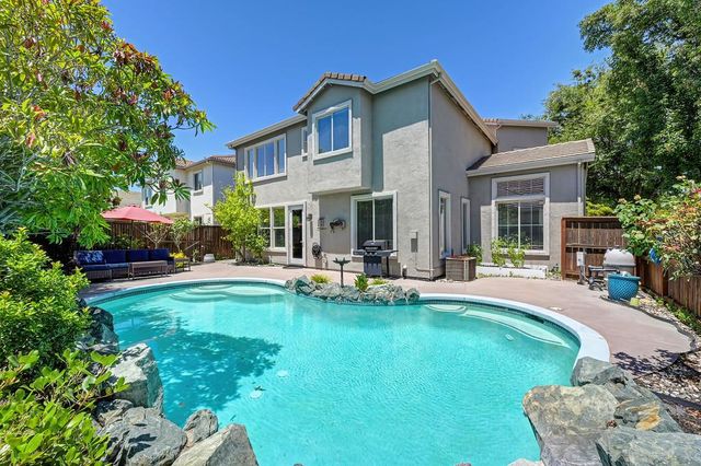 1685 Halverson Ct, Folsom, CA 95630