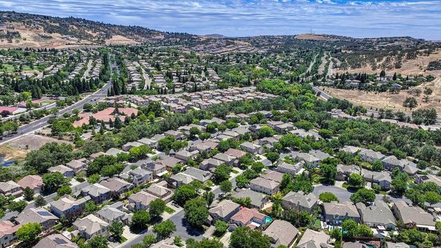 1685 Halverson Ct, Folsom, CA 95630