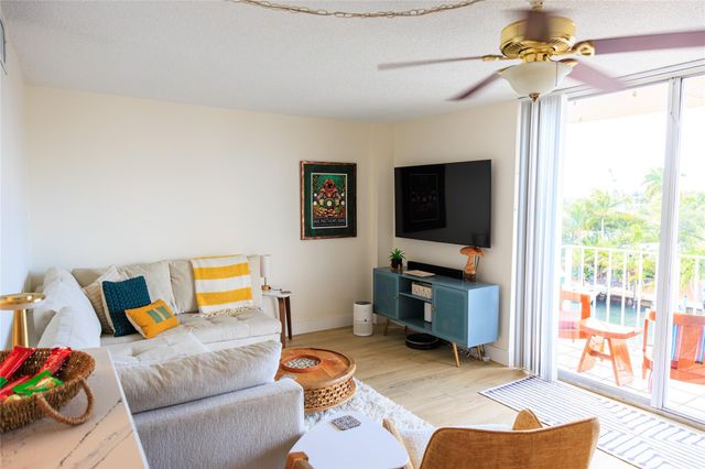 1777 SE 15th Street 404, Fort Lauderdale, FL 33316