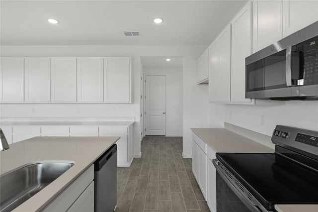 1272 DAISY HILL AVENUE, Dundee, FL 33838