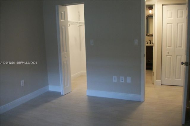 13900 Lake Placid Court A24, Miami Lakes, FL 33014