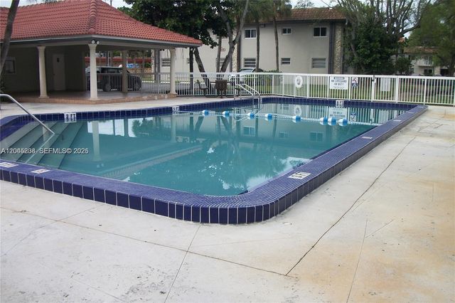13900 Lake Placid Court A24, Miami Lakes, FL 33014