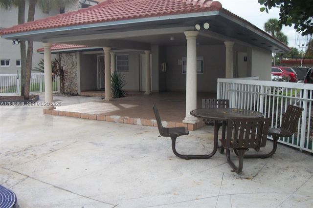 13900 Lake Placid Court A24, Miami Lakes, FL 33014