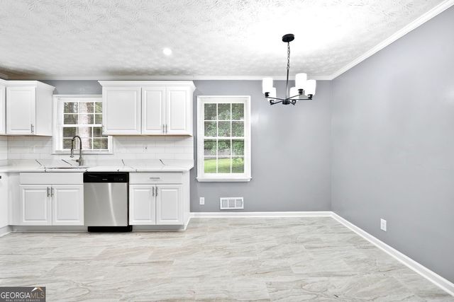 46 Stone Wood Lane, Lawrenceville, GA 30046