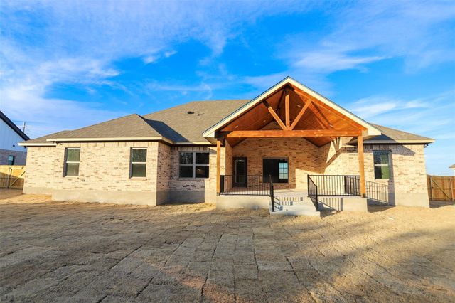 1814 Dorian DR, Salado, TX 76571