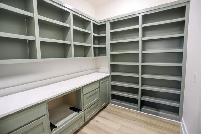 1814 Dorian DR, Salado, TX 76571