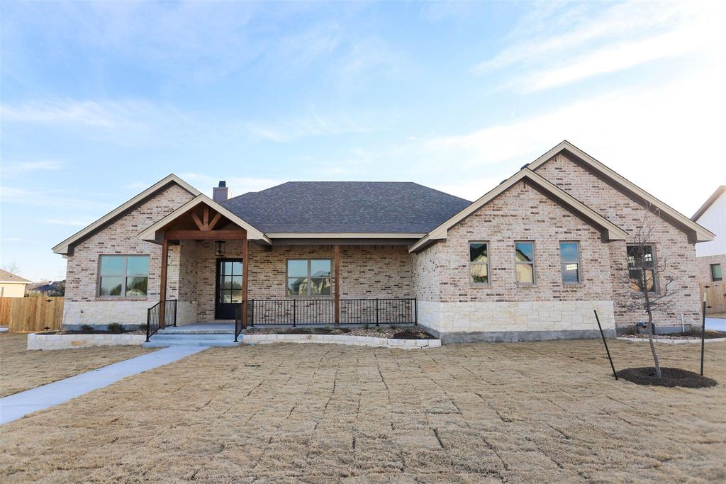 1814 Dorian DR, Salado, TX 76571