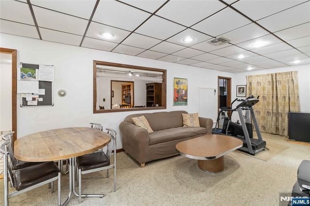 6 Seabert Lane, Kinnelon Borough, NJ 07405