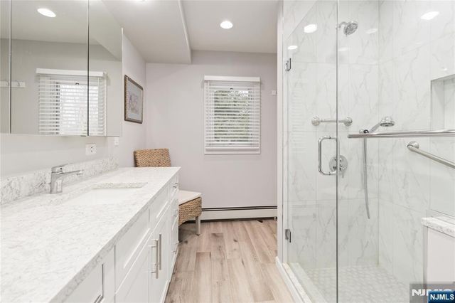 6 Seabert Lane, Kinnelon Borough, NJ 07405