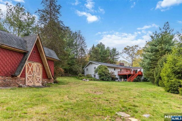 6 Seabert Lane, Kinnelon Borough, NJ 07405
