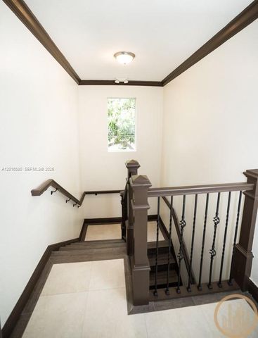 53 NE 49th St 4, Miami, FL 33137
