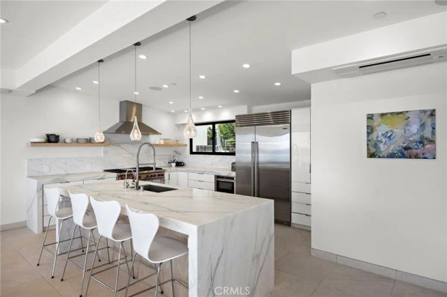 2629 Victoria Drive, Laguna Beach, CA 92651
