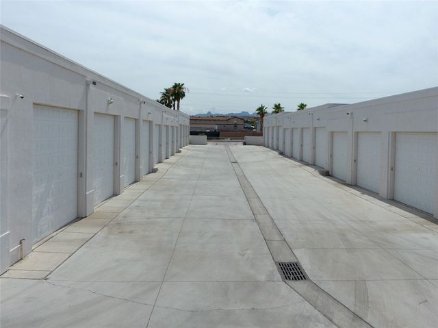 211 Moser Avenue 203, Bullhead City, AZ 86429