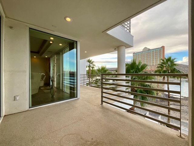 211 Moser Avenue 203, Bullhead City, AZ 86429