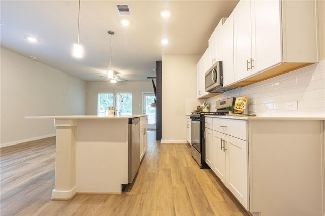18672 Presswood Way, New Caney, TX 77357