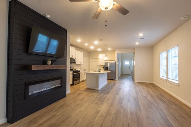 18672 Presswood Way, New Caney, TX 77357