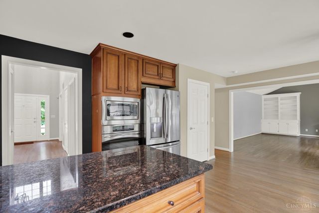 9846 Catalpa Woods Court, Blue Ash, OH 45242