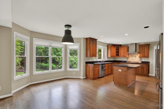 9846 Catalpa Woods Court, Blue Ash, OH 45242