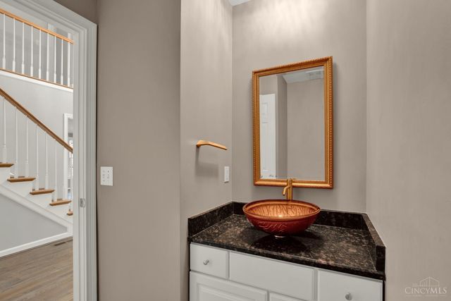 9846 Catalpa Woods Court, Blue Ash, OH 45242