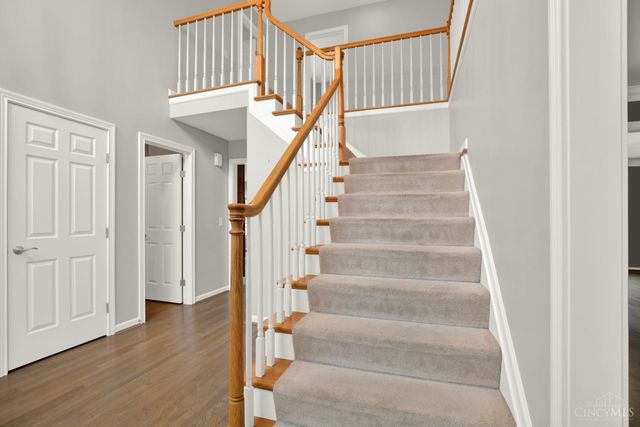 9846 Catalpa Woods Court, Blue Ash, OH 45242