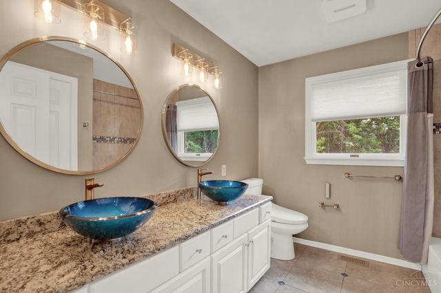 9846 Catalpa Woods Court, Blue Ash, OH 45242