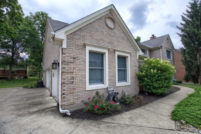 9846 Catalpa Woods Court, Blue Ash, OH 45242