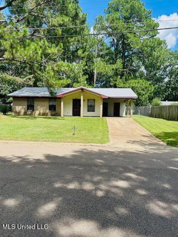 270 Myer Avenue, Jackson, MS 39209