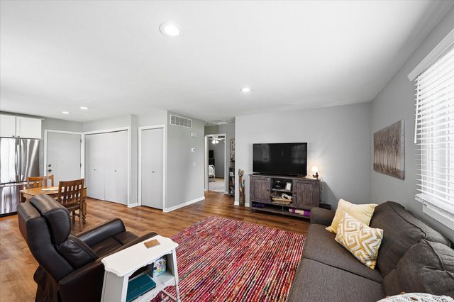 11102 Drake Street NW, Coon Rapids, MN 55433
