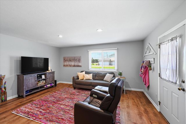 11102 Drake Street NW, Coon Rapids, MN 55433