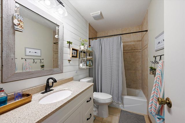 11102 Drake Street NW, Coon Rapids, MN 55433