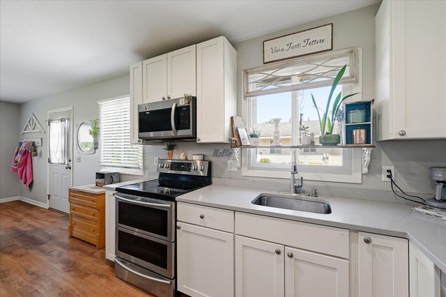 11102 Drake Street NW, Coon Rapids, MN 55433