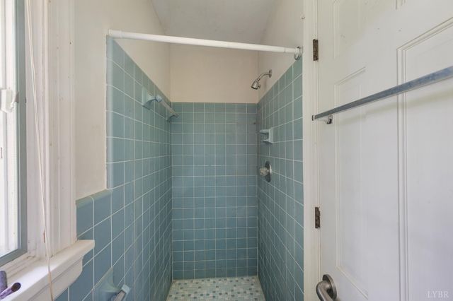 1833 Hillsdale Road, Lynchburg, VA 24501