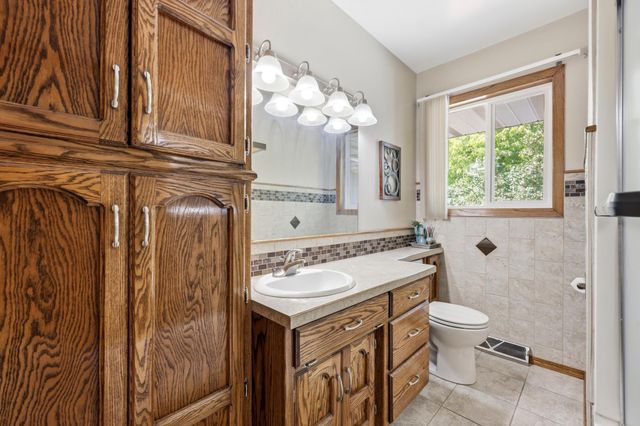 1119 9th Street N, Moorhead, MN 56560