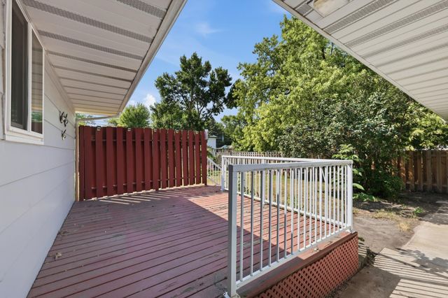1119 9th Street N, Moorhead, MN 56560