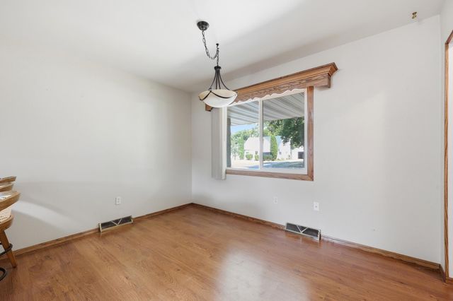 1119 9th Street N, Moorhead, MN 56560