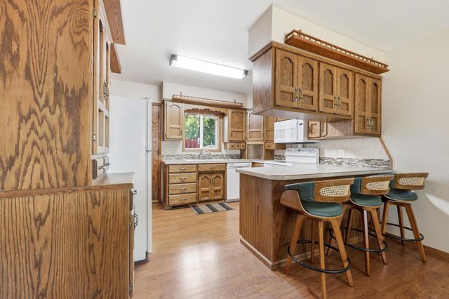 1119 9th Street N, Moorhead, MN 56560